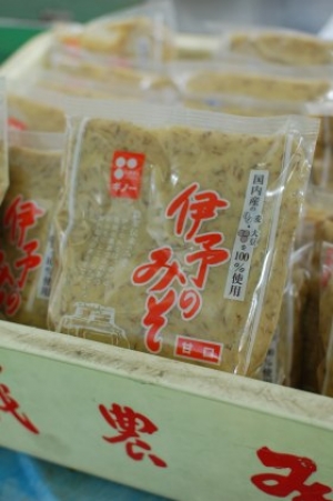 大人気商品「伊予のみそ」